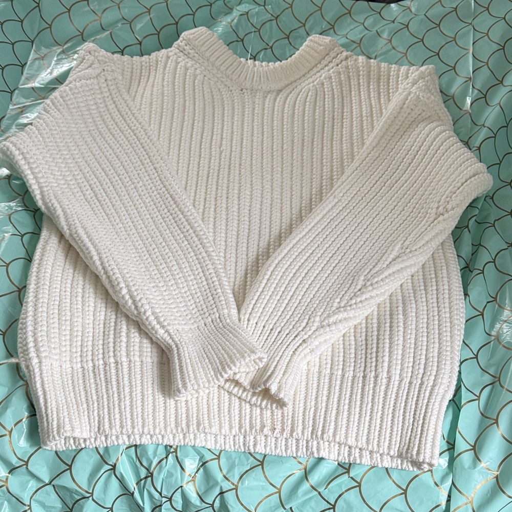 Classic Women's Cream Ribbed Knit Sweater